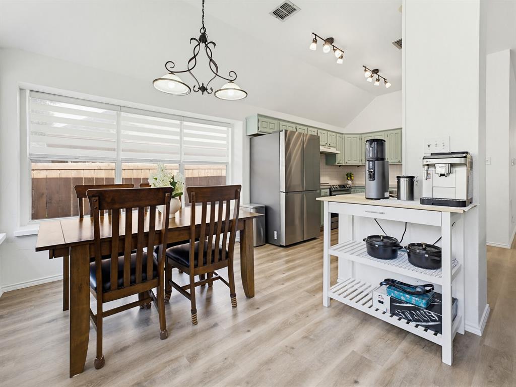 Oakwood Estates Lewisville - Residential
