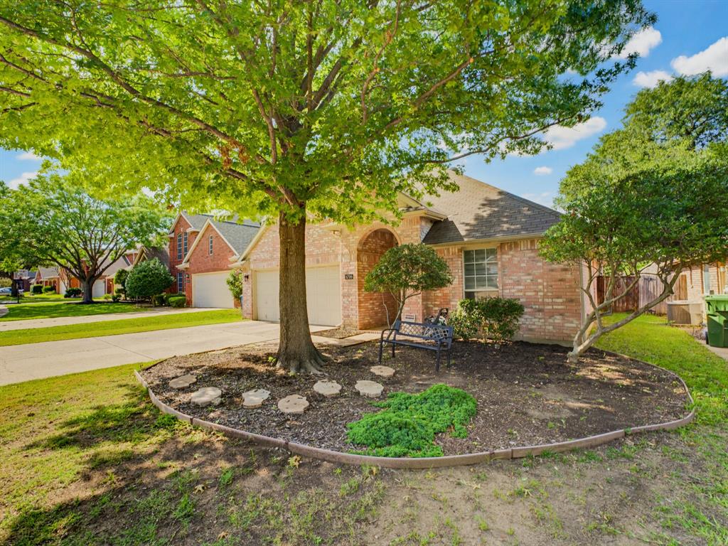 Oakwood Estates Lewisville - Residential