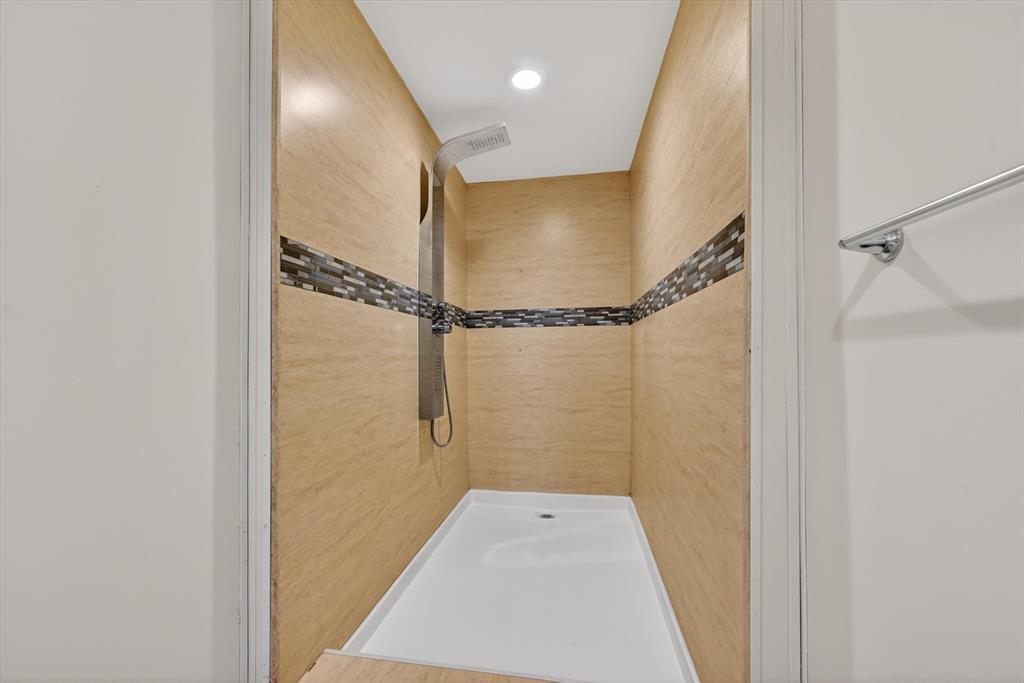 Good Robinson Acres - Residential