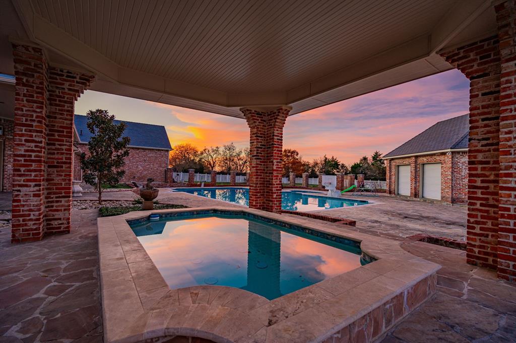Oaks Of Buffalo Way - Residential