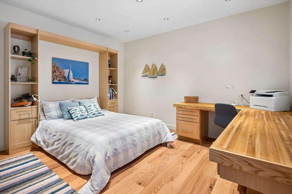 Preston Square Twnhm - Residential