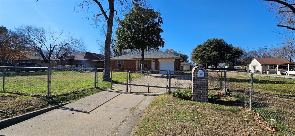 Hampton C M - Residential