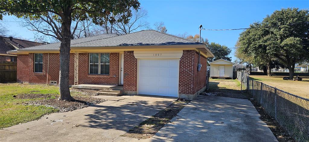 Beautiful, spacious, recently updated three bedroom home on a large gated lot.  Fantastic location with quick access to Downtown Dallas, schools, restaurants, shopping and entertainment.  Spacious living room, great for large gatherings.  The kitchen has plenty of counter space and cabinets. Beautiful ensuite owner's retreat.  Recent updates include flooring, paint, etc.  Owner occupy or buy as an investment home!  Was leased previously for $2200 per month.  Gated front entry.  The fenced-in yard has plenty of room for extra parking and includes a 10X12 storage shed.  Great opportunity!  Don't miss.