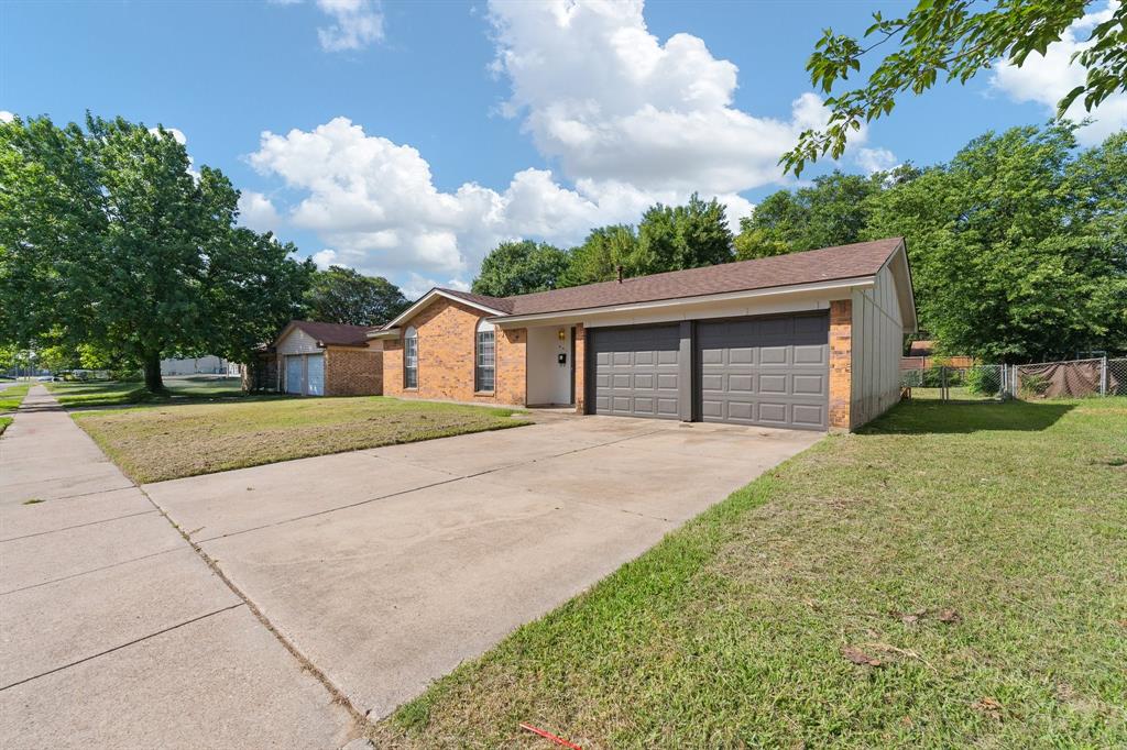 Crestmoor Park West - Residential
