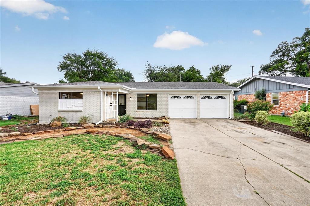 Welcome home to 2129 Cliff Park in Fort Worth, now available from a local broker and owner who is easy to reach and happy to work with buyer's agents.
From the moment you arrive, you'll notice the home's fresh curb appeal with new exterior paint, complemented by new interior paint that gives the entire home a clean, modern feel. Step inside and you'll immediately appreciate the beautiful luxury vinyl plank flooring installed throughout the home. The quality of the flooring truly stands out, creating a seamless look from room to room.
The long list of recent improvements continues with updated lighting, new ceiling fans, new door hardware, and even an upgraded garage floor, making this home feel fresh from top to bottom.
The kitchen offers an open, inviting layout with the added convenience of extra storage space. Home chefs will love the brand-new stainless steel appliance package, featuring a gas range with a built-in center griddle, dishwasher, and built-in microwave.
Step outside to the backyard where you'll find a semi-enclosed covered patio, providing the perfect space to enjoy your morning coffee, host weekend barbecues, or simply relax while enjoying the outdoors.
If you're looking for a move-in-ready home with quality updates throughout and an owner who is responsive and easy to work with, this is one you won't want to miss. Schedule your showing today!