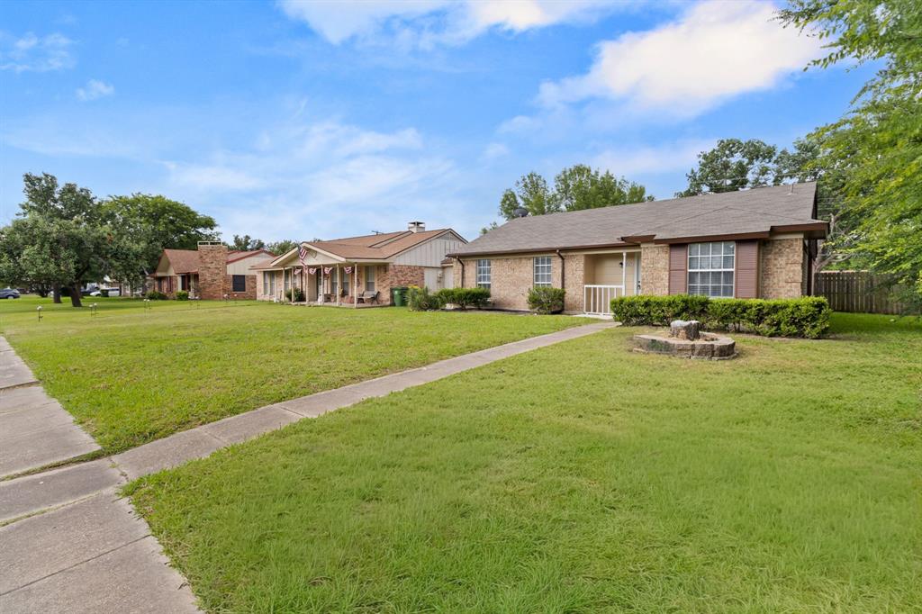 Brook Valley 04 - Residential