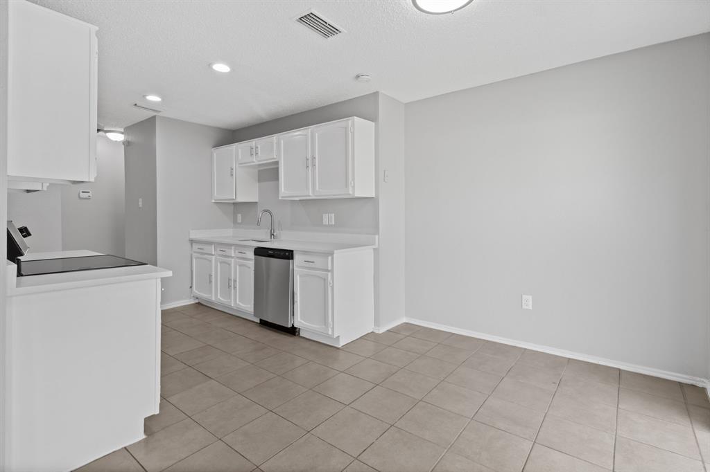 Brook Valley 04 - Residential