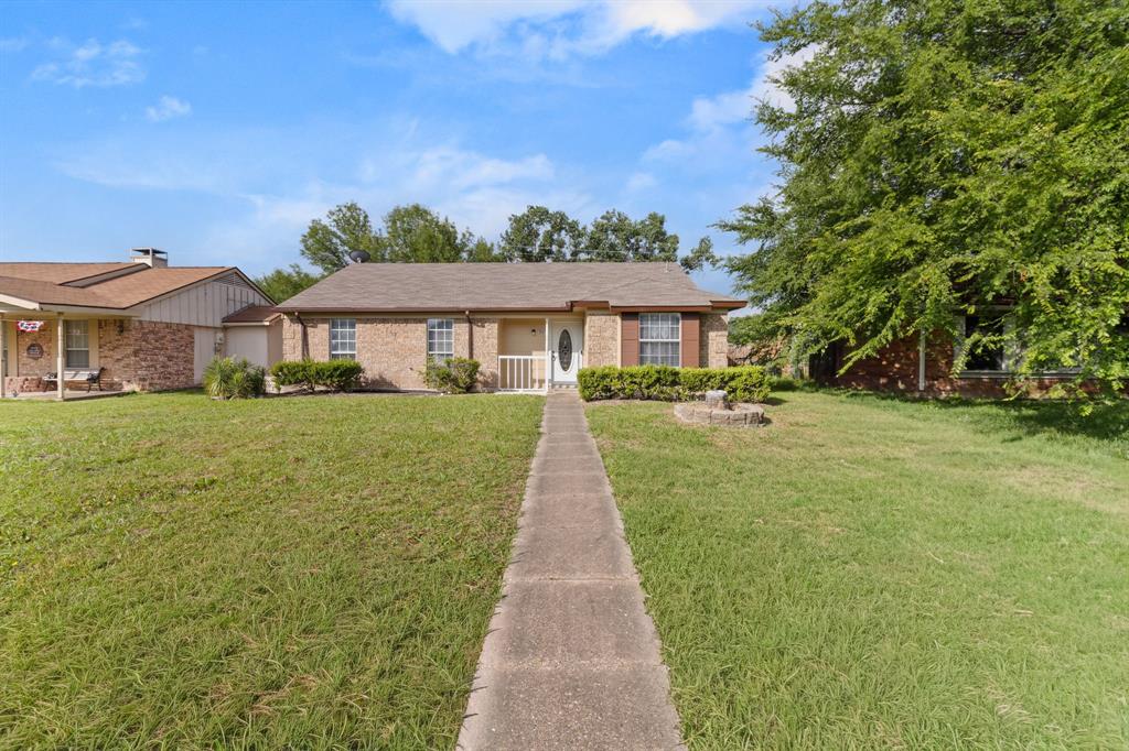 Fixed up and ready for a new family. New carpets in the bedrooms, new WC & faucets in the bathrooms, new Vinyl flooring in the living room and ceramic flooring. Lots of new light fixtures, new dishwasher, new electric stove with oven. Home has a spacious living area with vaulted ceiling and fireplace, master bedroom has a large walk in closet. Wood fence around backyard, patio. A pleasure to show.