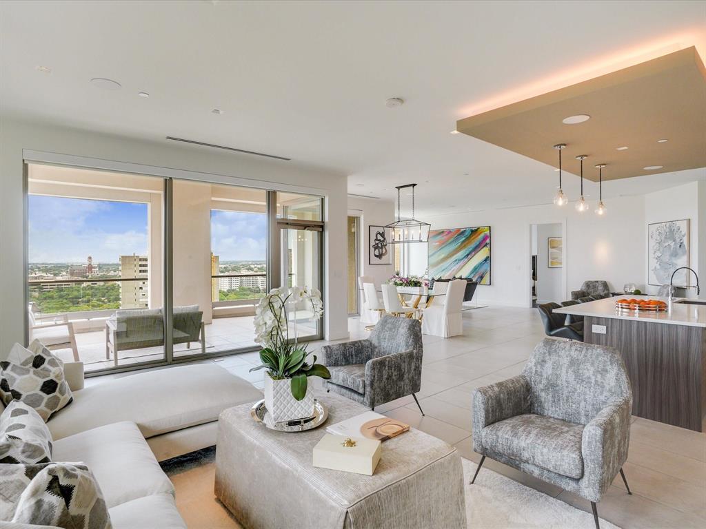 Residences at Stoneleigh Condos - Residential