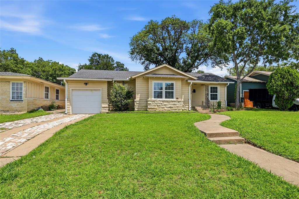 Adorable And Beautifully Updated 3-Bedroom, 2-Bathroom Home Nestled In The Established Forty Oaks Subdivision! Offering Wonderful Curb Appeal And A Convenient Location Less Than 1 Mile From Meadowbrook Golf Course With Easy Access To Loop 820. The Open-Concept Floor Plan Flows Seamlessly From The Spacious Family Room To The Dining Area And Into The Updated Kitchen, Featuring Stainless Steel Appliances, A Gas Cooktop, Granite Countertops, And A Stylish Tile Backsplash. Generously Sized Secondary Bedrooms Share An Updated Guest Bathroom, While The Private Primary Suite Features An Updated Ensuite Bath. Step Outside To Enjoy The Large Backyard, Complete With A Recently Installed Fence, Providing Plenty Of Space For Outdoor Entertaining, Pets, Or Play. This Move-In Ready Home Combines Comfort, Style, And Convenience In One Charming Package!