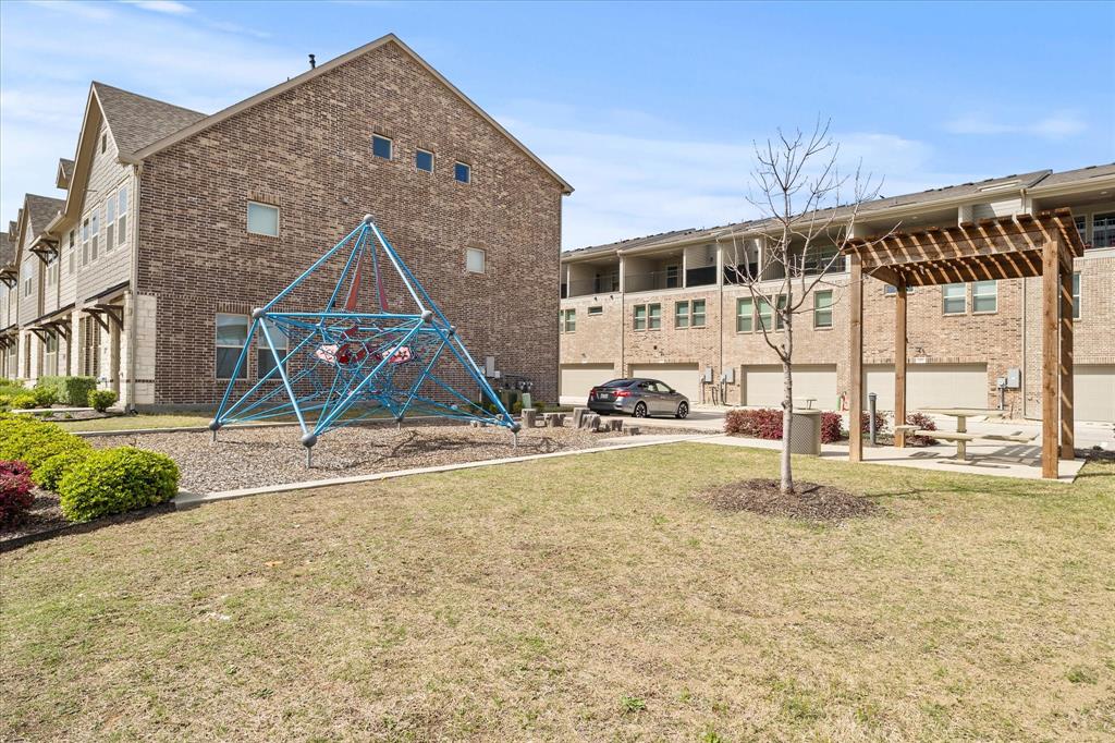 Plano Gateway Ph 1 - Residential