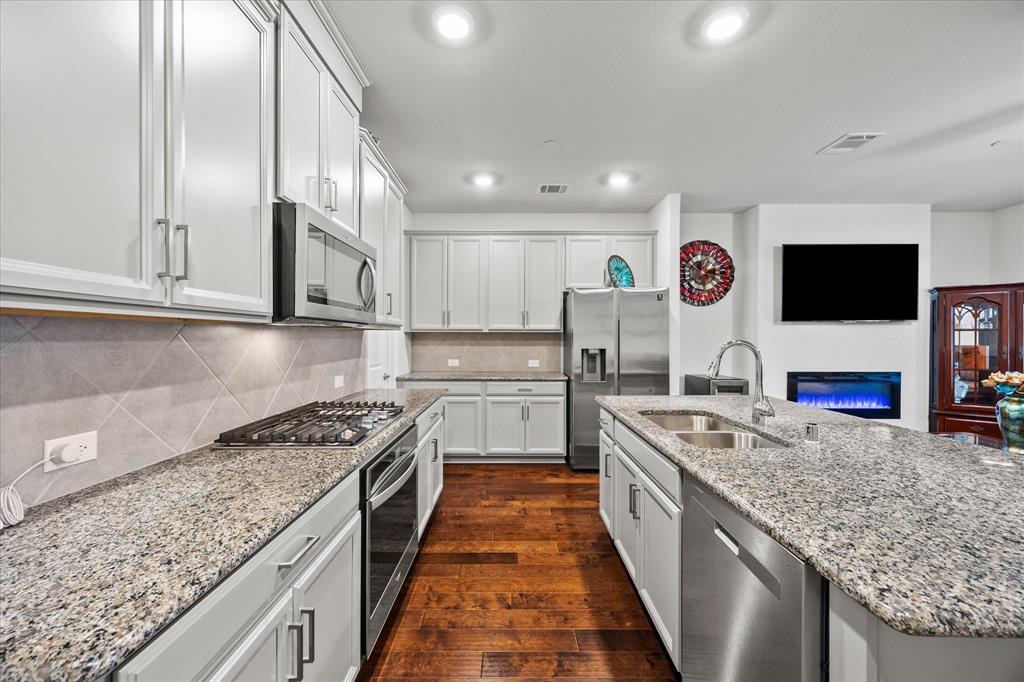 Plano Gateway Ph 1 - Residential