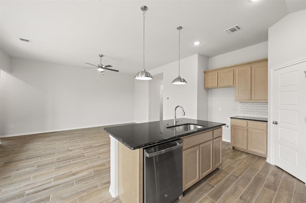 Summer Crest - Residential