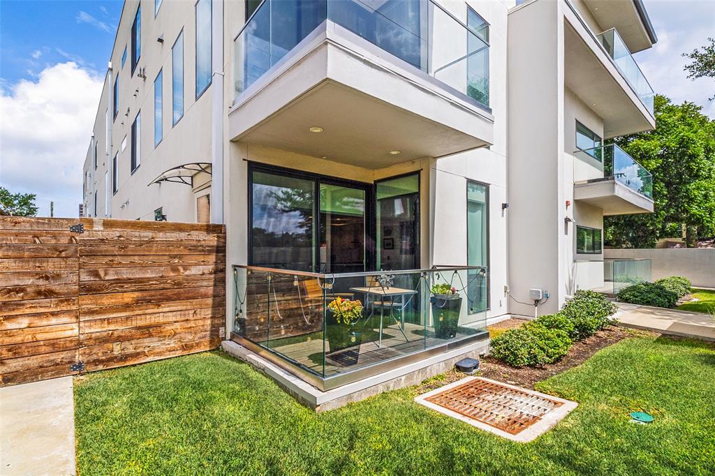 3923 Cole Ave Condos - Residential