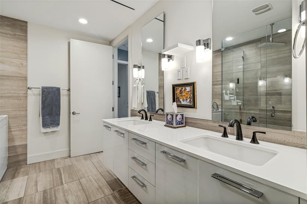 3923 Cole Ave Condos - Residential