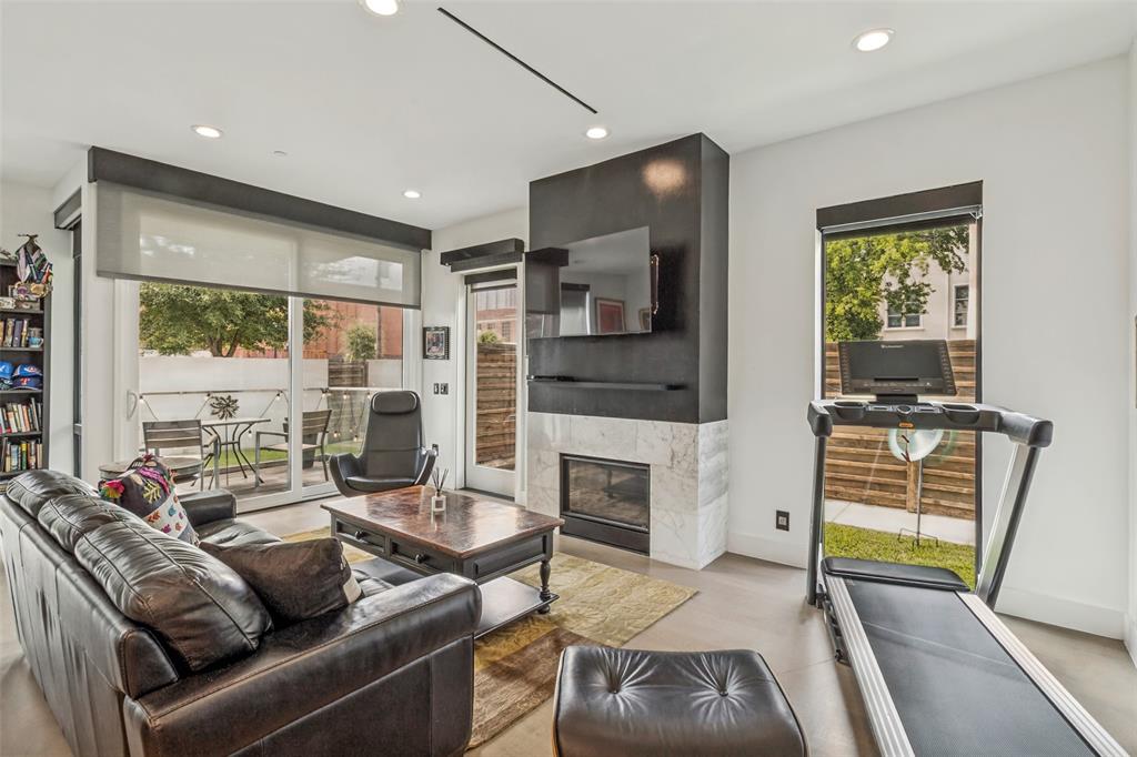 3923 Cole Ave Condos - Residential