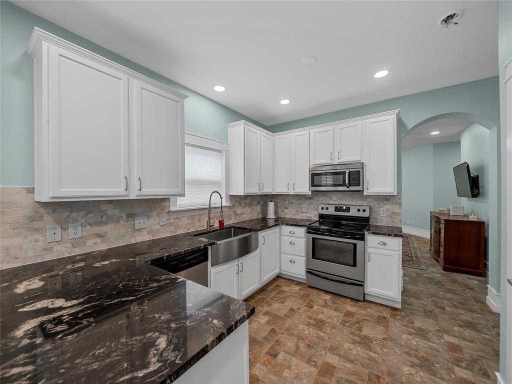 Island Village At Providence - Residential