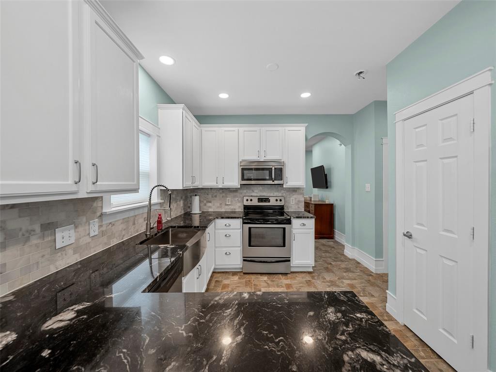 Island Village At Providence - Residential