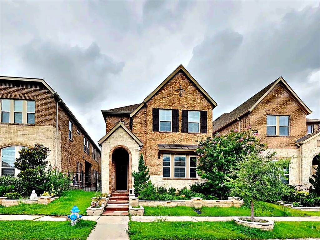 Stunning 4-bedroom home in highly sought-after Coppell ISD, directly across from Prospect Park! Front office can serve as a 5th bedroom. Features include wood flooring, updated fixtures, ceiling fans, 2-inch blinds, and abundant natural light throughout.

Gourmet kitchen with stainless steel appliances, granite countertops, oversized island with breakfast bar, ample cabinet space, and huge walk-in pantry. Spacious living area with stone gas fireplace. Oversized primary suite offers garden tub, walk-in shower, separate vanities, large walk-in closet, and excellent storage.

Upstairs gameroom provides flexible living space. Fenced backyard. Downstairs powder bath. Community amenities include basketball and pickleball courts. Solar panels included at landlord expense. Garage equipped with Tesla charger and standard EV outlet.

Move-in ready and a must see!
