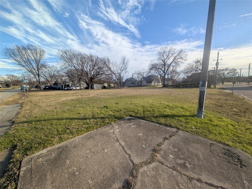 Lot  located near Downtown Garland and Central Park 1320,1316, 1312 W Ave E. all available