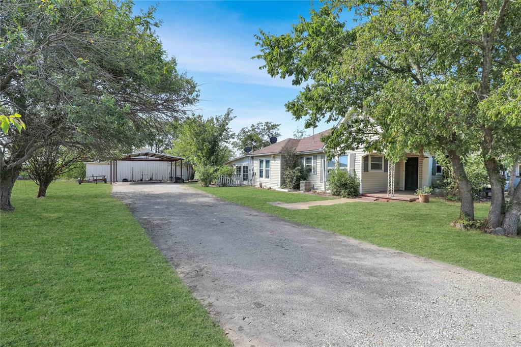 Incredible investment opportunity in Downtown Gunter.. zoned commercial! Positioned just off Main Street, this lot offers excellent visibility and access, making it ideal for a variety of future possibilities. Whether you're considering a business, office, or another creative use (subject to buyer due diligence), this property is a blank canvas ready for your vision. Seize the chance to build something impactful in a high-growth area. Seller is open to land lease, seller financing, or other creative options!

The existing structure is a teardown, property is being sold AS-IS.