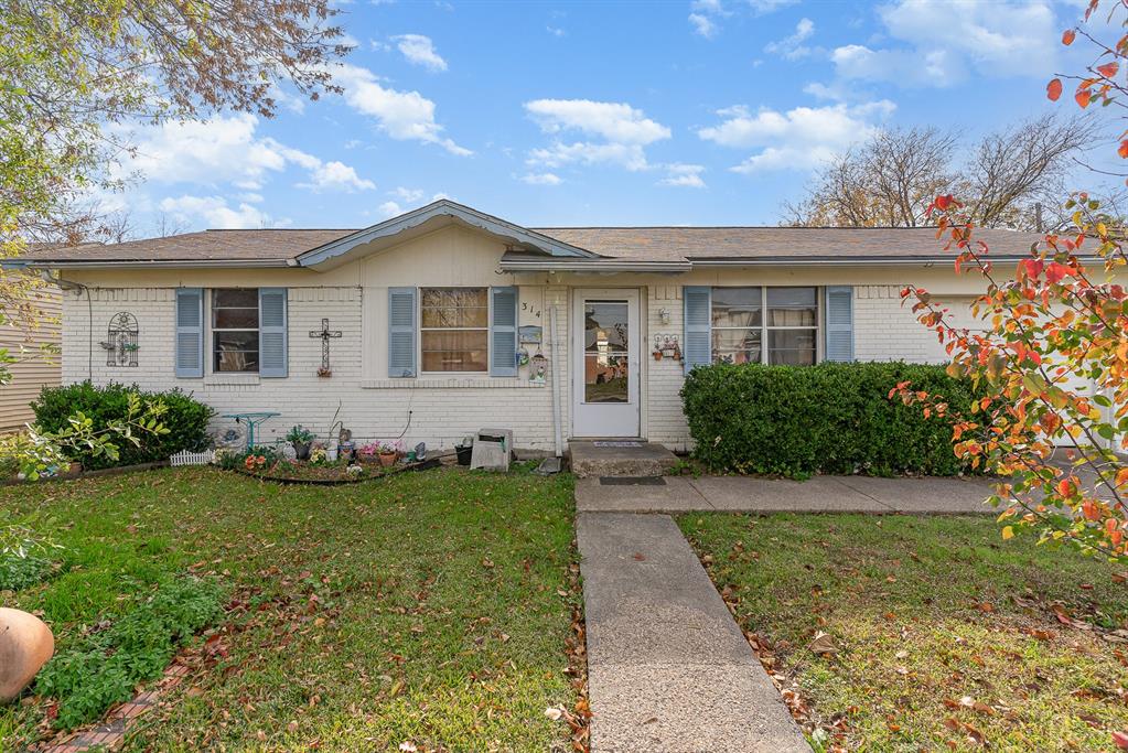 INVESTOR SPECIAL! This home is great investment opportunity. Featuring 3 bedrooms, 1.5 baths and a 1 car garage. Sitting on an oversized lot. HVAC replaced in 2022 and water heater replaced in 2020. Previous foundation work completed. Needs cosmetic updates throughout. Property is being sold AS-IS. Don't let this opportunity slide on by - schedule your showing today! Multiple offers received - highest and best due by 8:00 pm Sunday, December 17th.