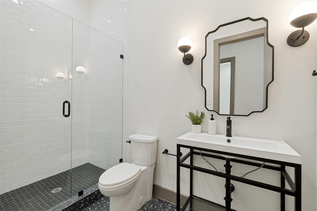 LAFOY PLACE - Residential