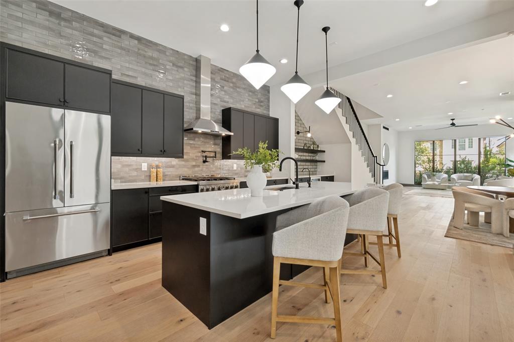 LAFOY PLACE - Residential