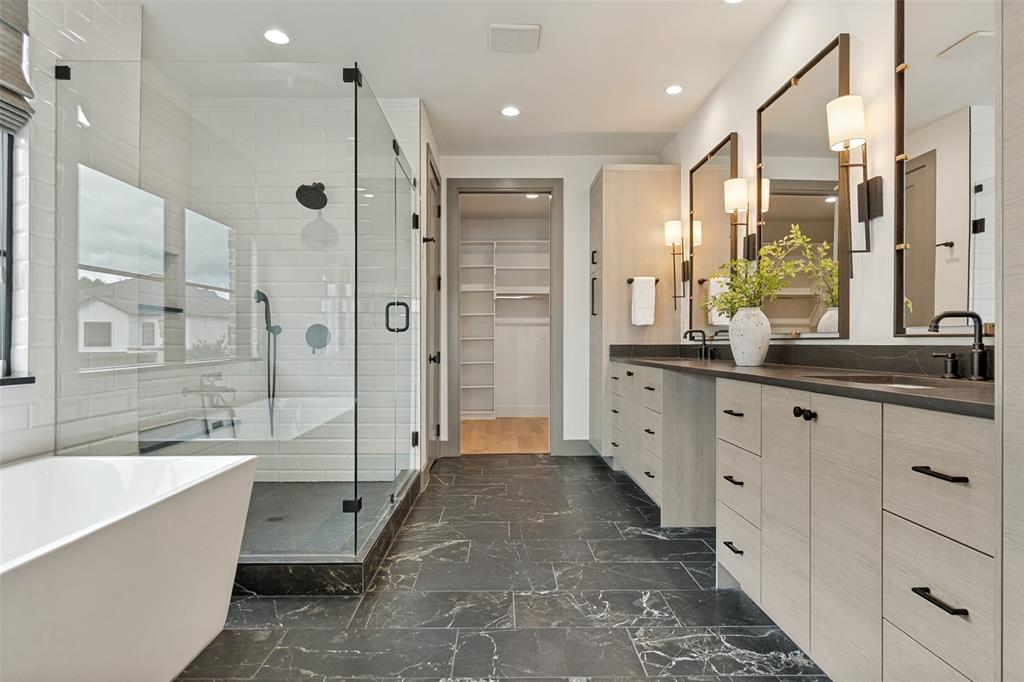 LAFOY PLACE - Residential