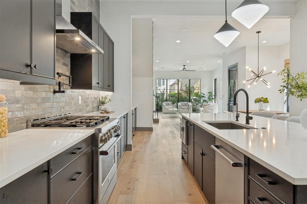 LAFOY PLACE - Residential