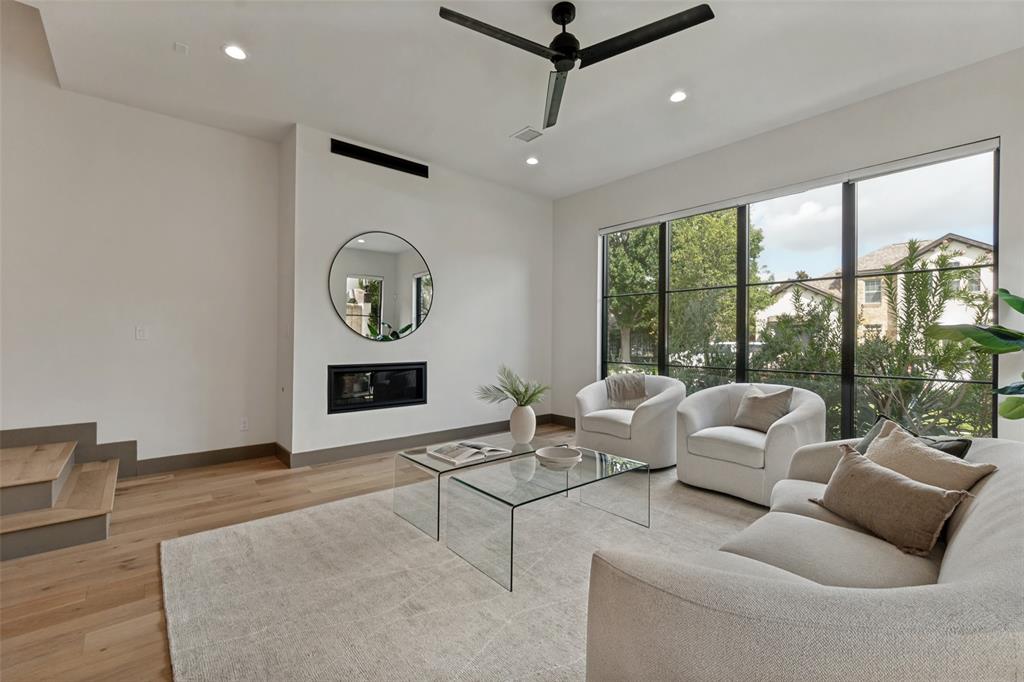 LAFOY PLACE - Residential