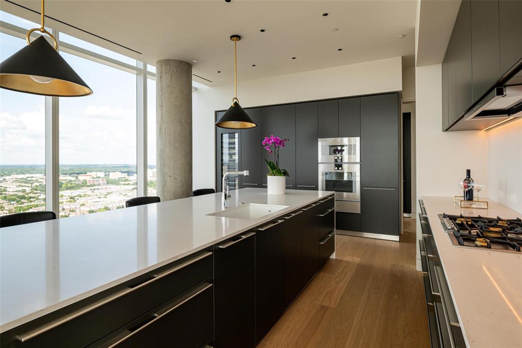 HALL Arts Residences - Residential