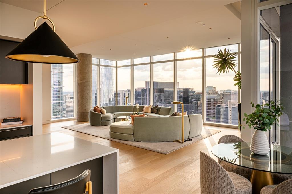 HALL Arts Residences - Residential