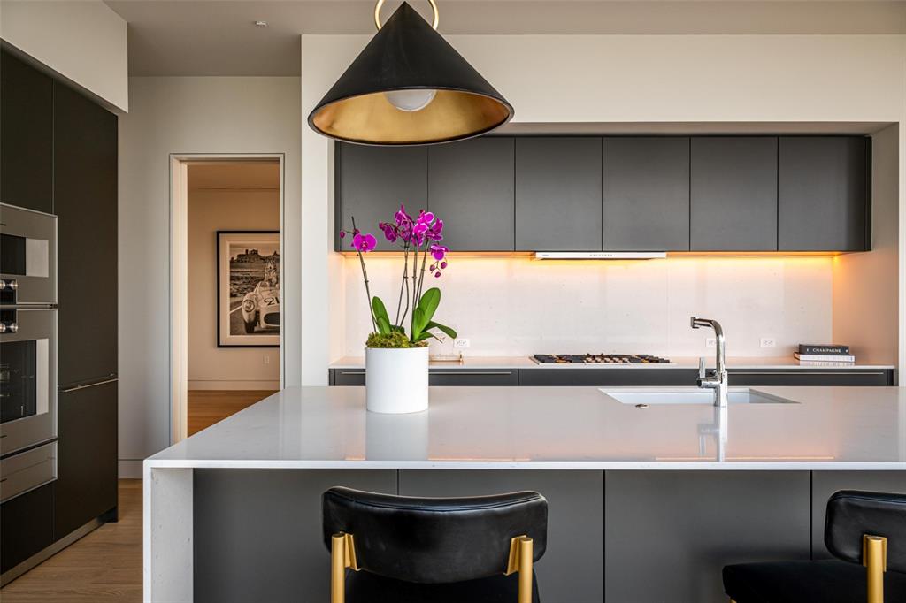 HALL Arts Residences - Residential