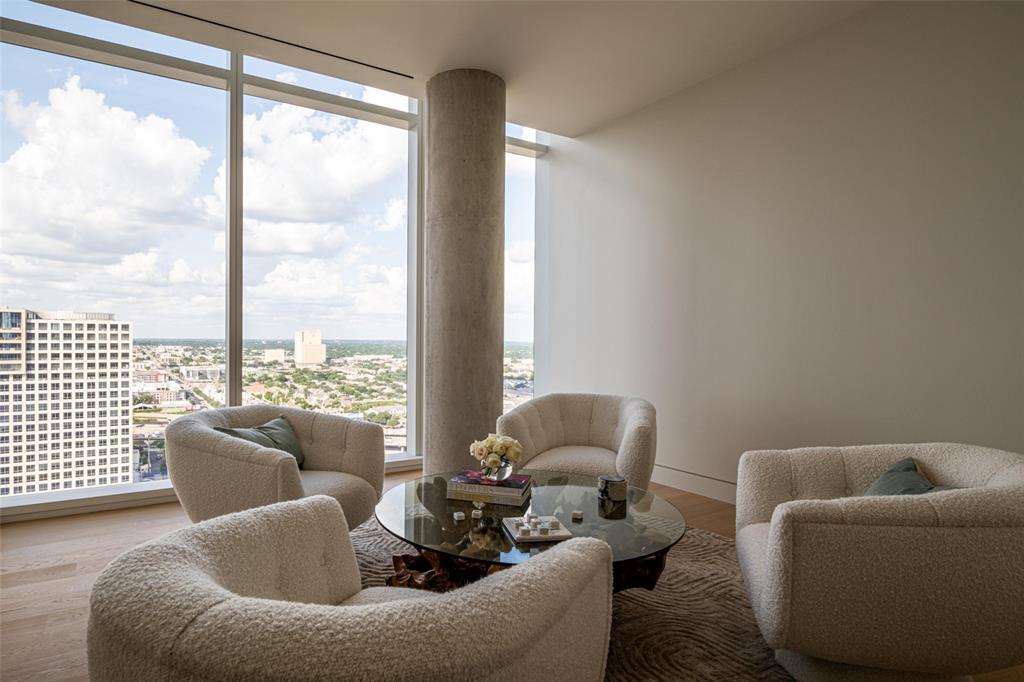 HALL Arts Residences - Residential