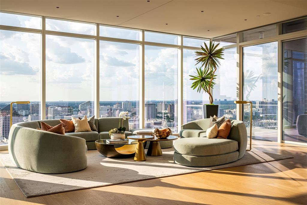 HALL Arts Residences - Residential