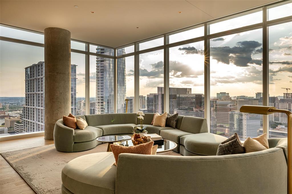 HALL Arts Residences - Residential