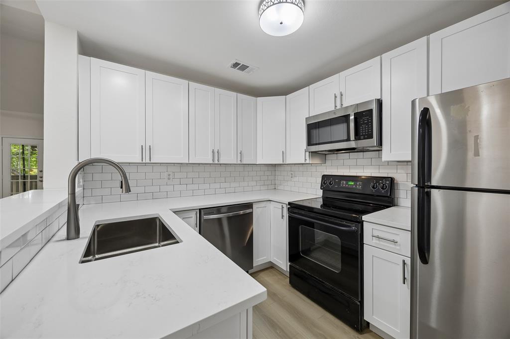 Williamsburg Condo Ph 02 - Residential