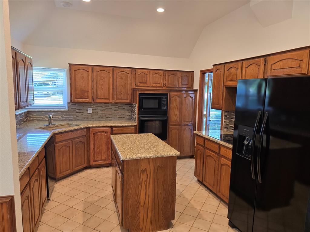 Woodland Hills Grapevine - Residential