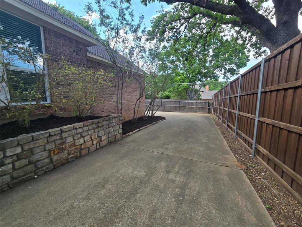 Woodland Hills Grapevine - Residential