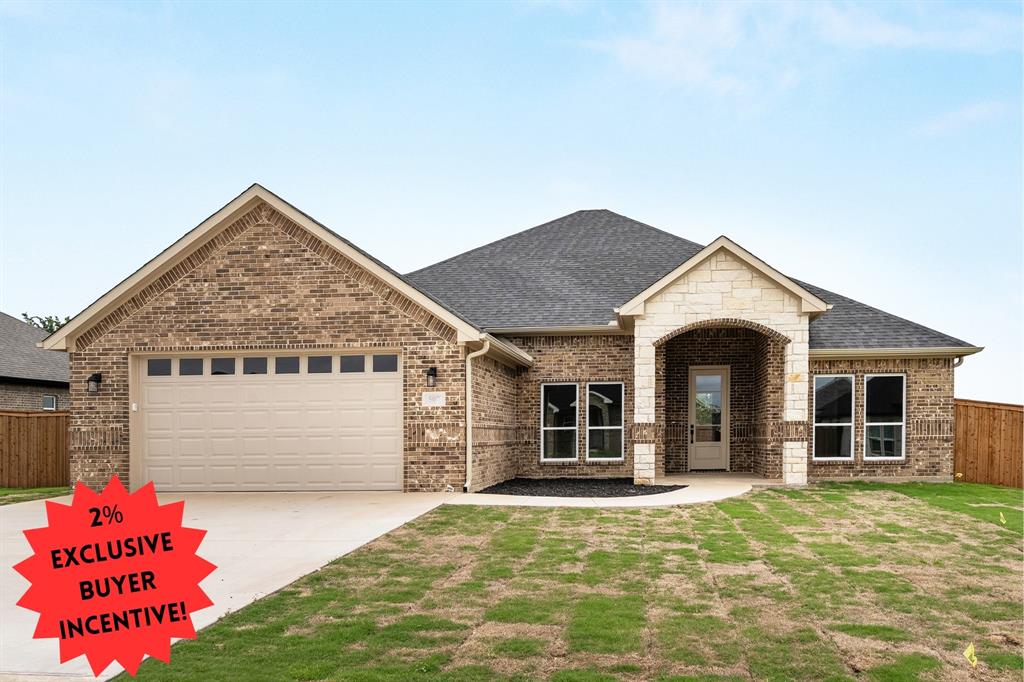 2% EXCLUSIVE INCENTIVE OFFERED FOR BUYERS! UP TO $7,358 IN CONCESSIONS! 
Quality Construction From Start To Finish! Gorgeous new construction home in the heart of Mabank! This 4-2-2 provides a very spacious & versatile floor plan with a fourth flex room that could serve as a bedroom or office. Very open concept in living, kitchen, & dining areas. Beautiful finish outs featuring, tray ceilings, recessed lighting, crown molding, rounded corners, quartz countertops, tile back splash, & luxury vinyl plank flooring. Great split bedroom arrangement with master suite that offers vanity with dual sinks, lighted makeup vanity, large fully tiled shower, soaking
tub & his-hers walk-in closets. Wonderful storage space through out the home. Great covered patio with ceiling fan. Exterior features include fully sprinkled-sodded lawn, flood lights, gutters, & stained wood privacy fenced back yard. Stone Meadow subdivision is a prime location with close proximity to schools, shopping, dining, Cedar Creek Lake, & Hwy 175 for easy commute to DFW or Tyler.