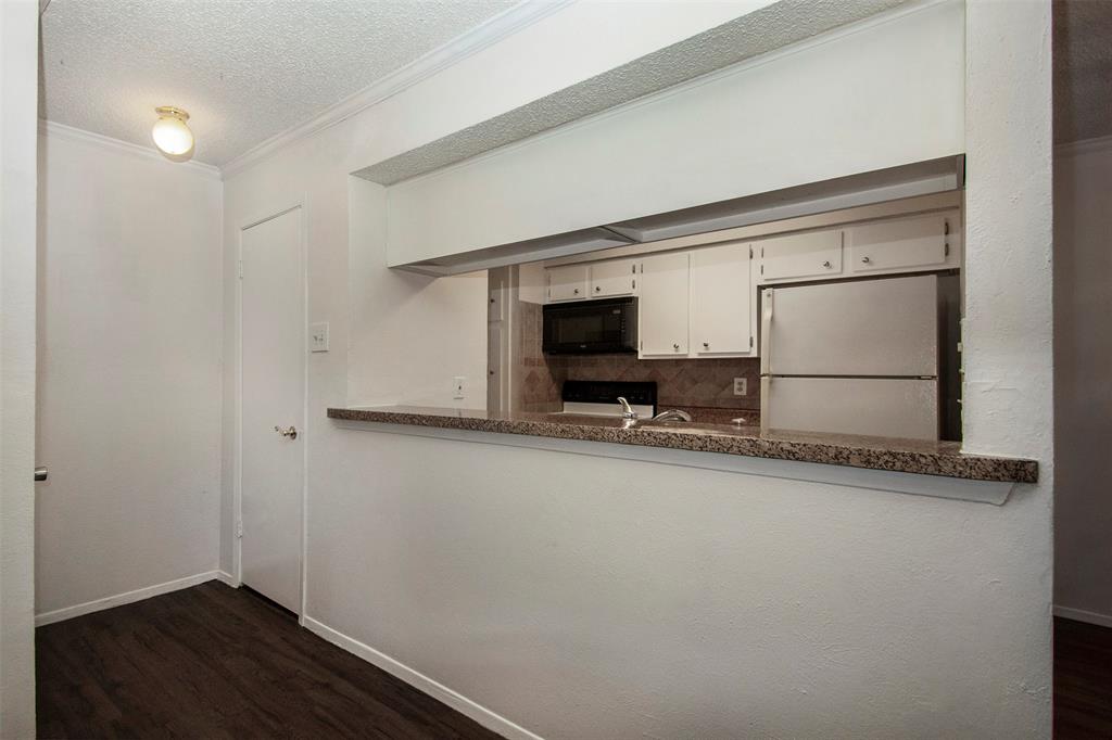 Prestonwood Green Condos - Residential