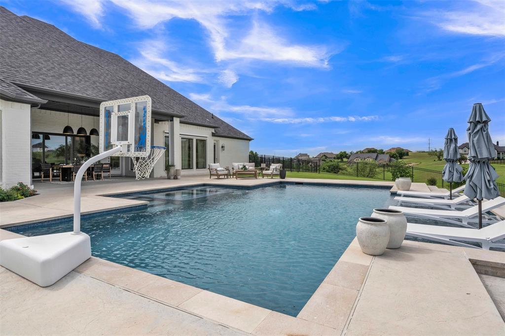 Bella Flora - Residential