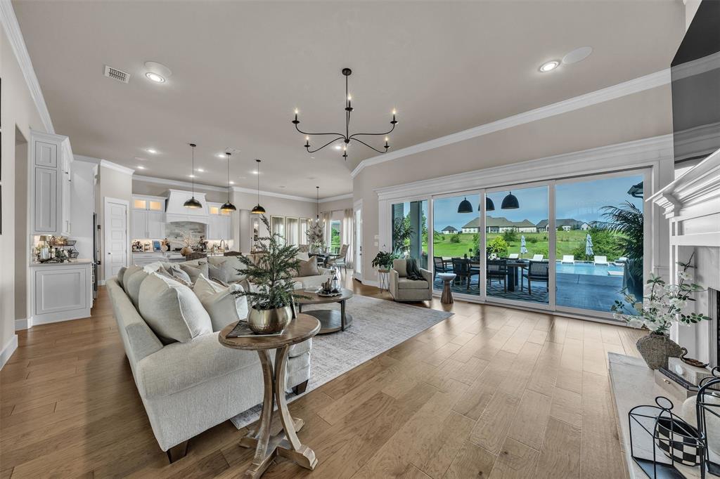 Bella Flora - Residential
