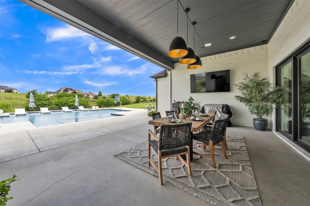 Bella Flora - Residential