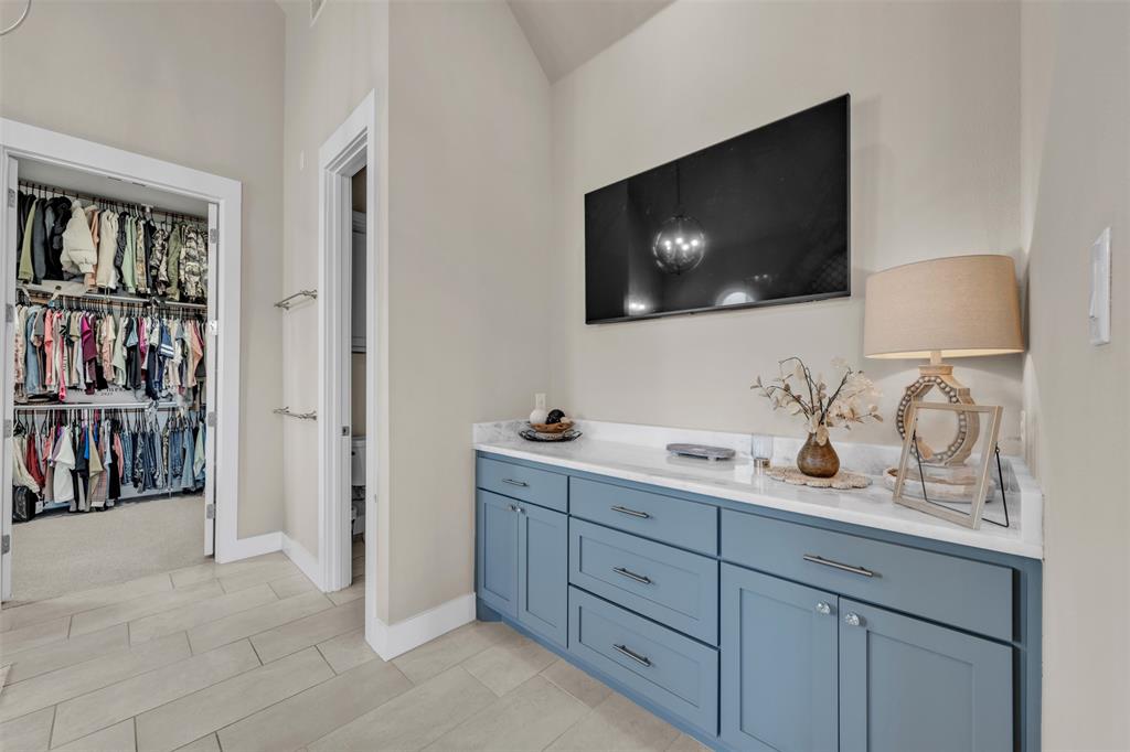 Bella Flora - Residential