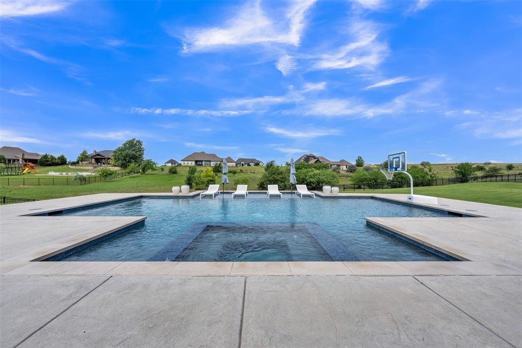 Bella Flora - Residential