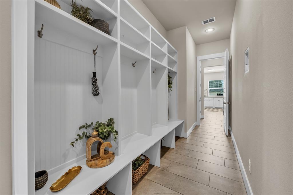 Bella Flora - Residential