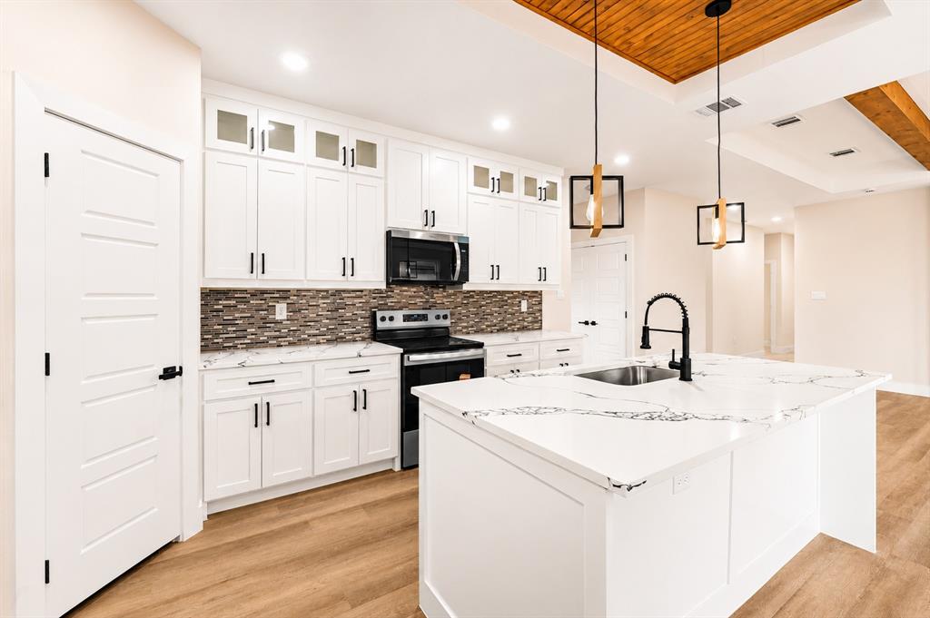 Canyon Creek III - Residential