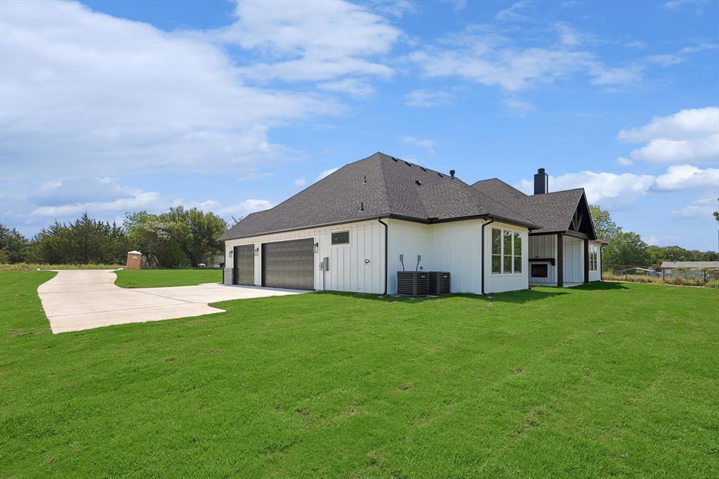 TRINITY MEADOWS - Residential